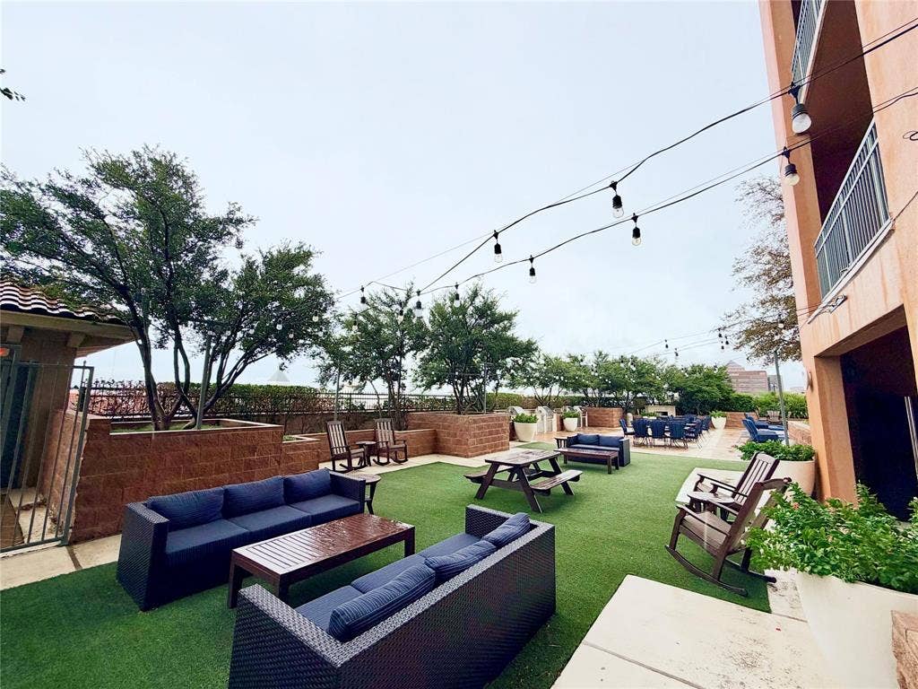 330 Las Colinas Boulevard E, #1006, Irving, TX 75039 330 Las Colinas Boulevard E, #1006, Irving, TX 75039