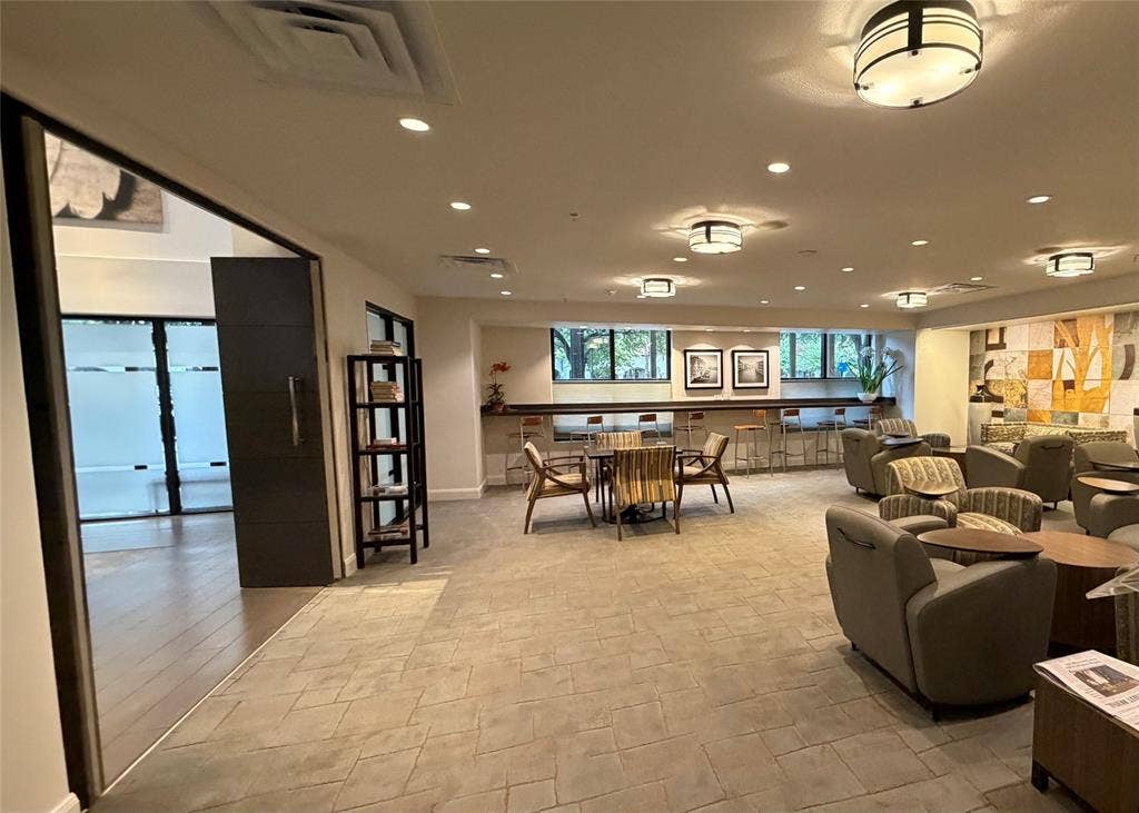 330 Las Colinas Boulevard E, #1006, Irving, TX 75039 330 Las Colinas Boulevard E, #1006, Irving, TX 75039