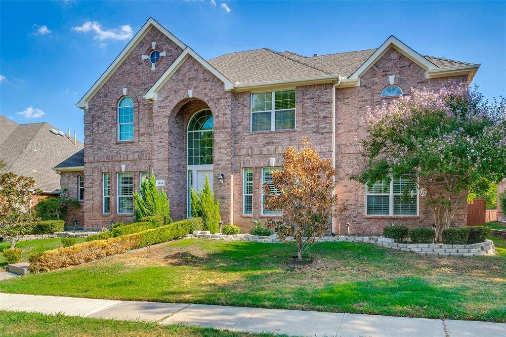 1224 Willowdale Lane, Irving, TX 75063