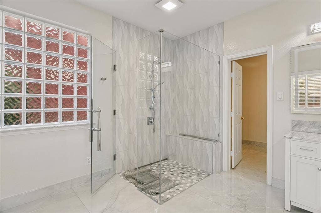 1224 Willowdale Lane, Irving, TX 75063