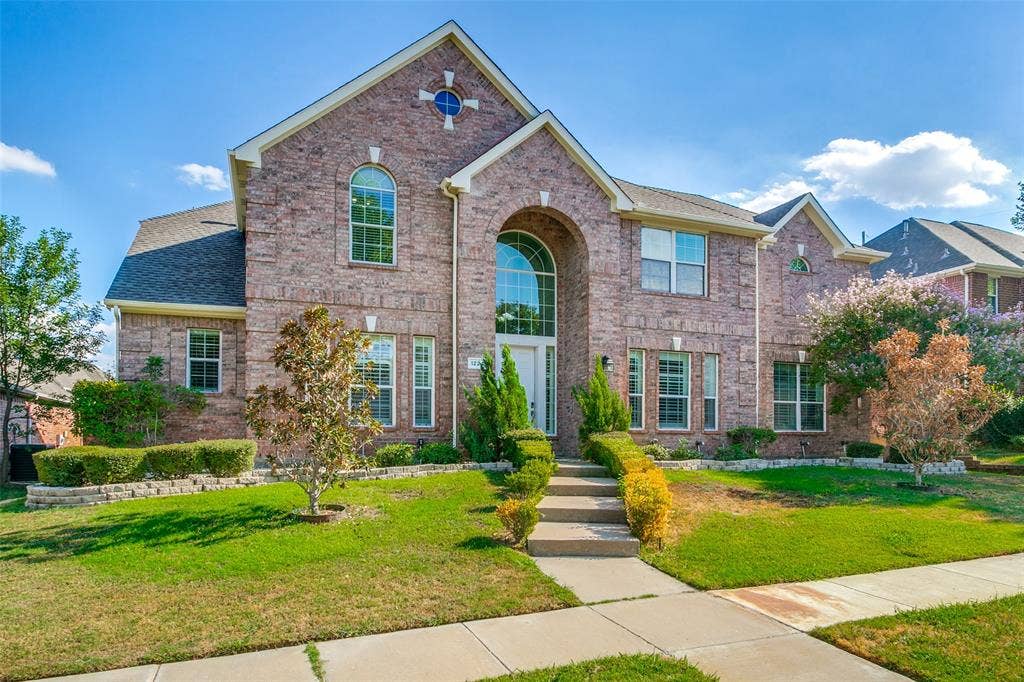1224 Willowdale Lane, Irving, TX 75063