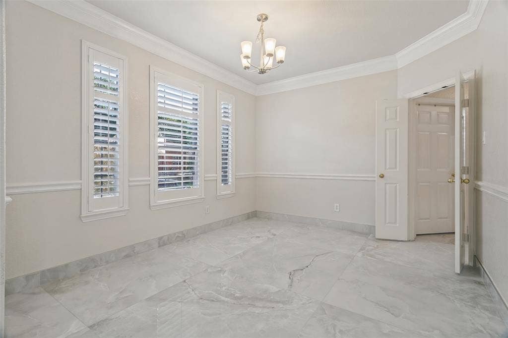 Formal Dining