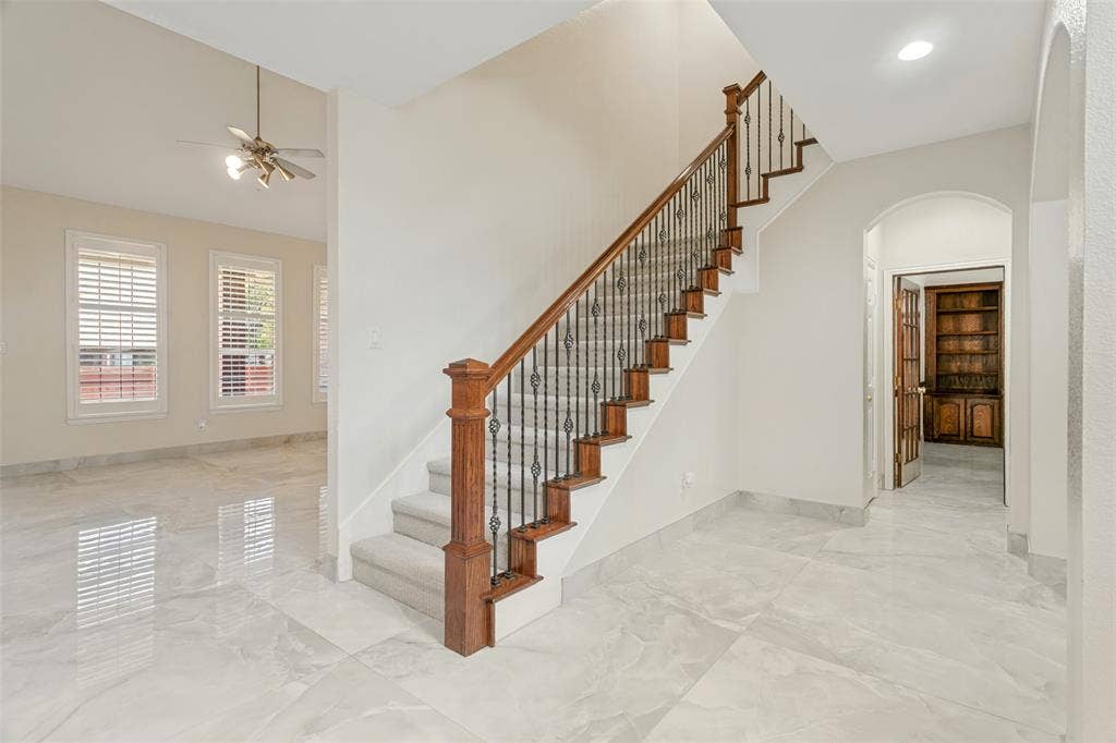 1224 Willowdale Lane, Irving, TX 75063