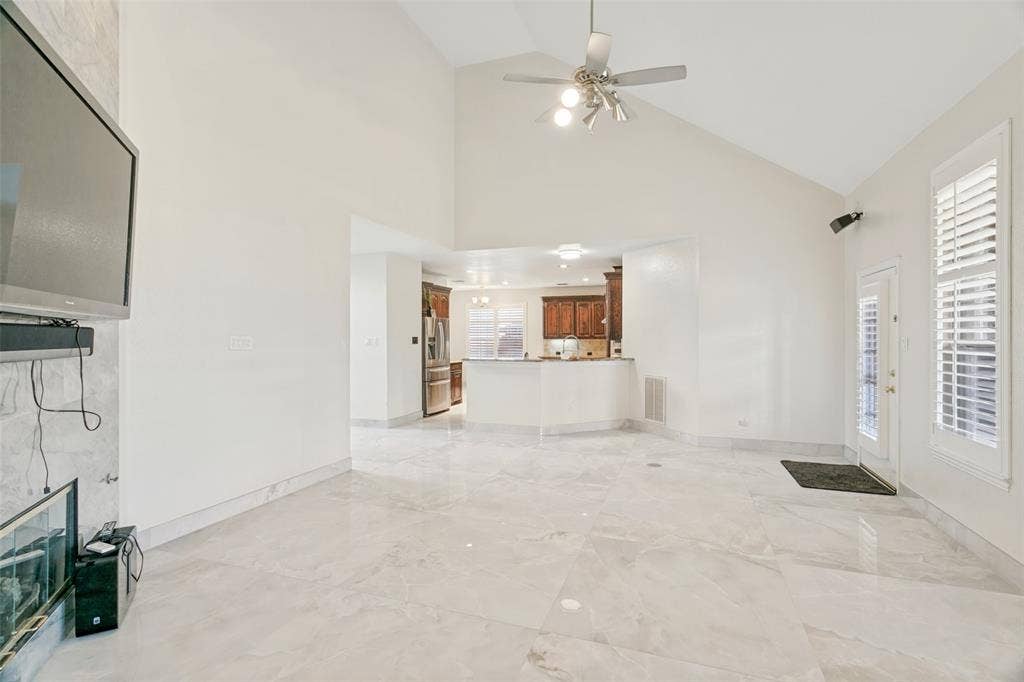 1224 Willowdale Lane, Irving, TX 75063