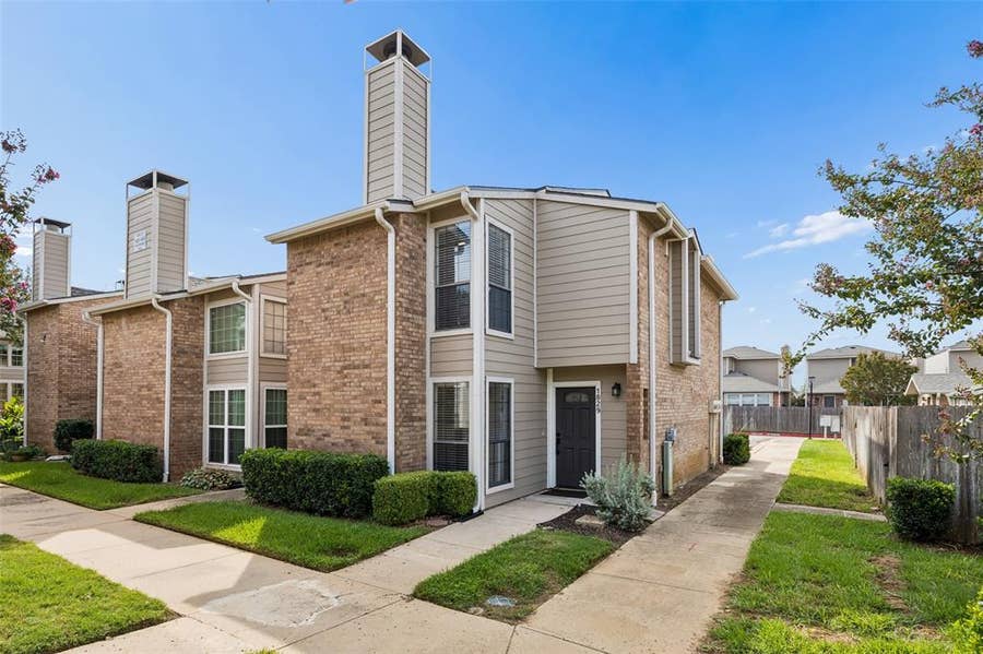 Property photo for 1829 Maplewood Trail, Colleyville, TX