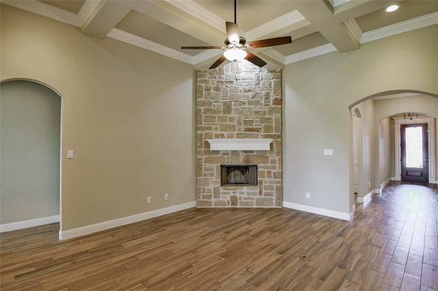 Property photo for 3100 White Horse Court, Granbury, TX
