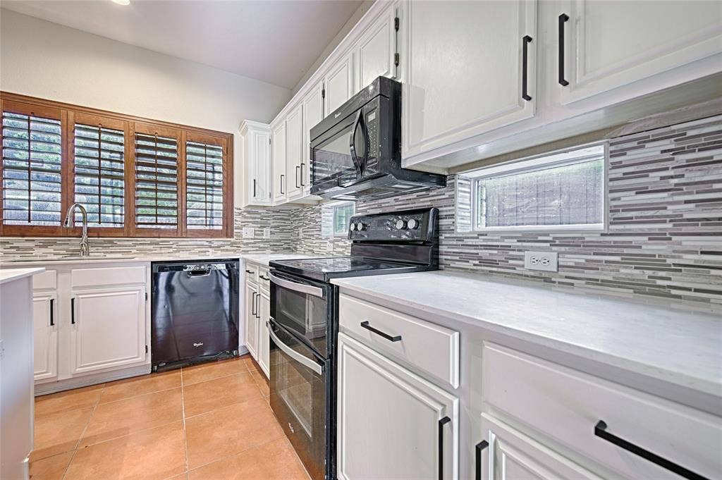 2325 Havard Oak Drive, Plano, TX 75074 2325 Havard Oak Drive, Plano, TX 75074