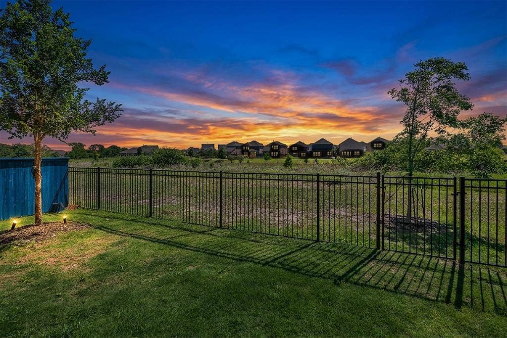 720 Skyview Court, Celina, TX 75009