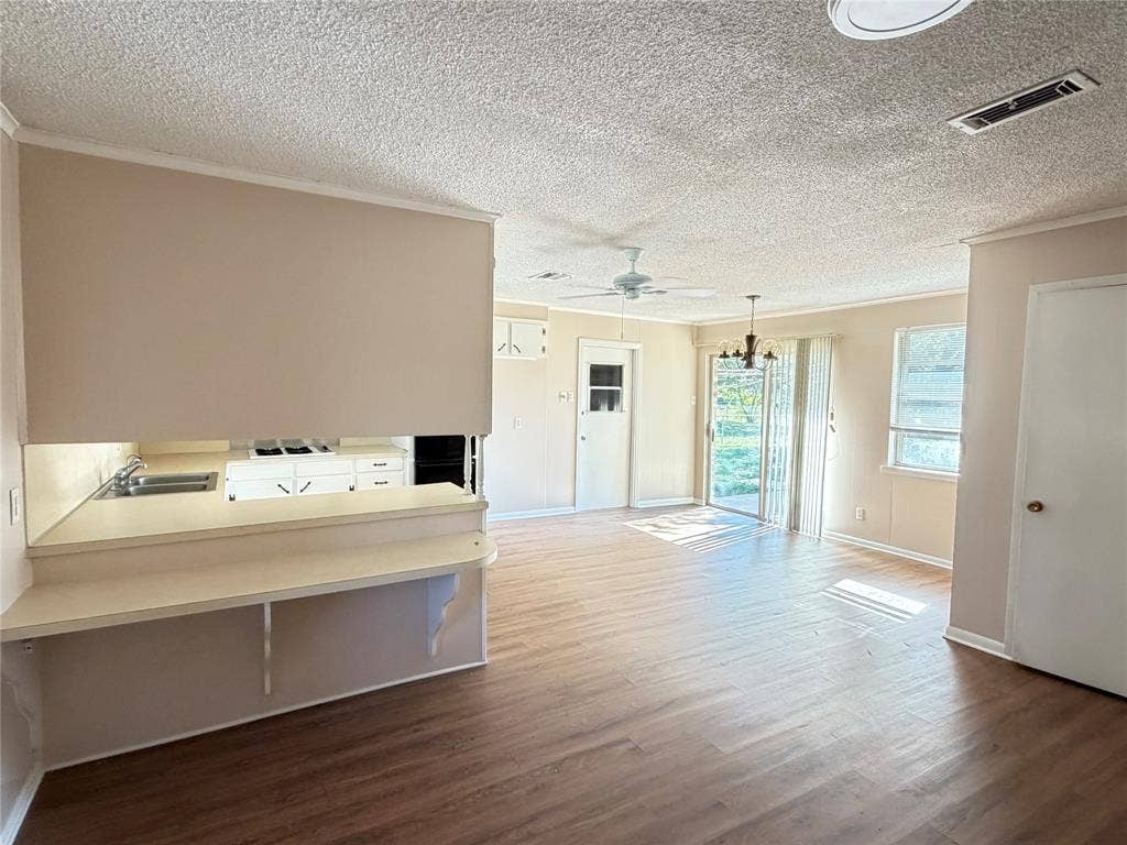 111 E Dawn Drive, Robinson, TX 76706 111 E Dawn Drive, Robinson, TX 76706
