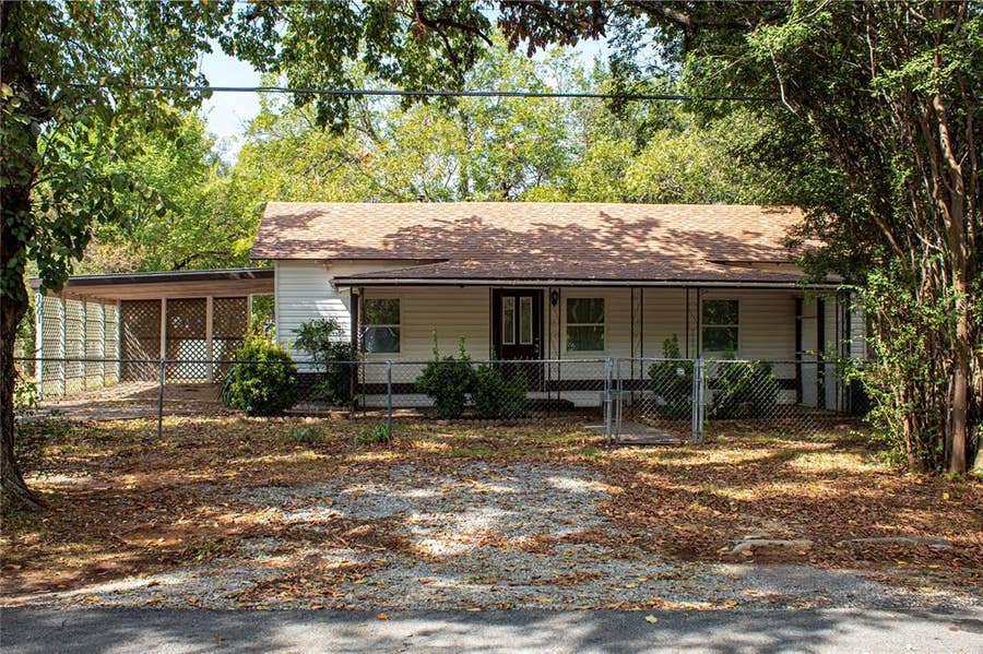 Property photo for 1001 Star Street, Denison, TX