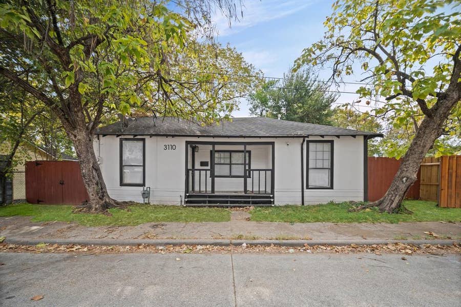 Property photo for 3110 Roby Street, Dallas, TX