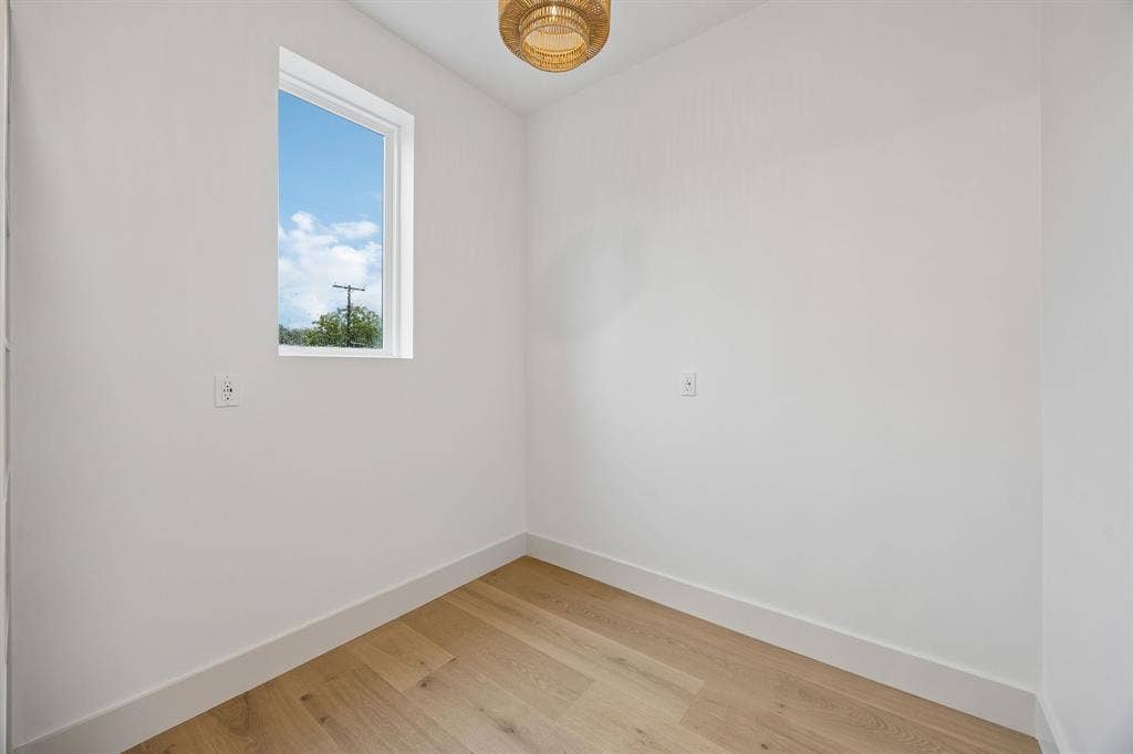 3027 Brooklyndell Avenue, Dallas, TX 75211 Flexible space behind the hidden door in the primary suite. This could be an exercise room, nursery, closet, office or whatever you need
