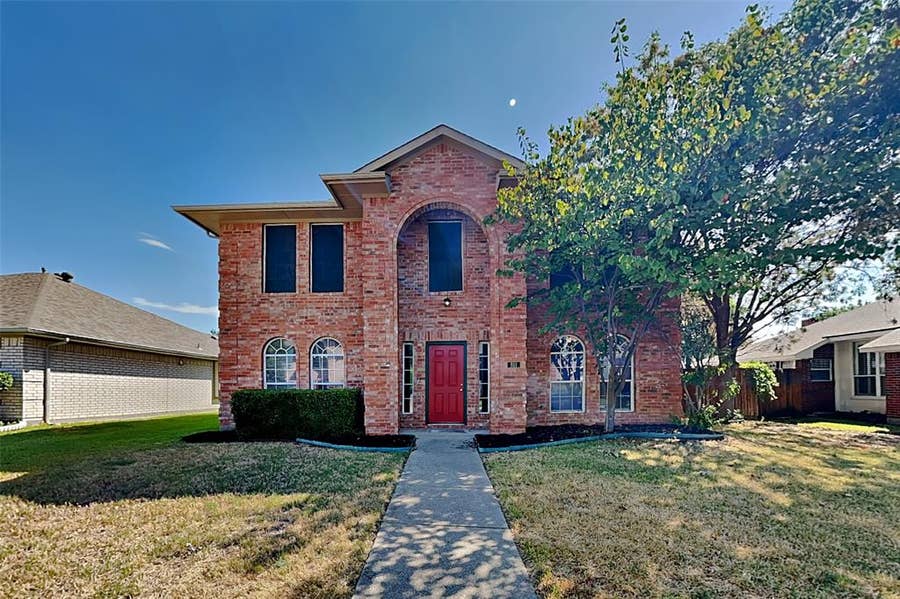Property photo for 811 Rockefeller Lane, Allen, TX