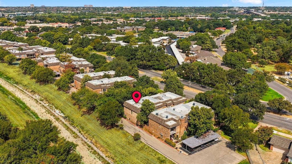 4325 Bellaire Drive S, Fort Worth, TX 76109 Condo on greenbelt & Trinity Trail, quite & no traffic