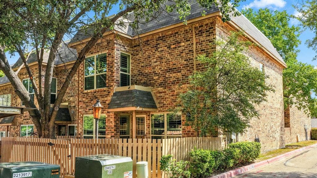 4325 Bellaire Drive S, Fort Worth, TX 76109 patio fenced,2 covered parking spots meet gate