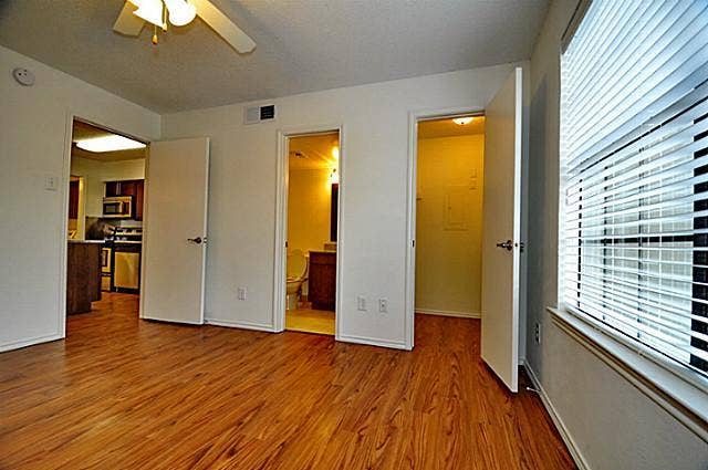 6910 Skillman Street, #1013, Dallas, TX 75231