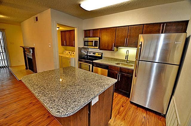 6910 Skillman Street, #1013, Dallas, TX 75231
