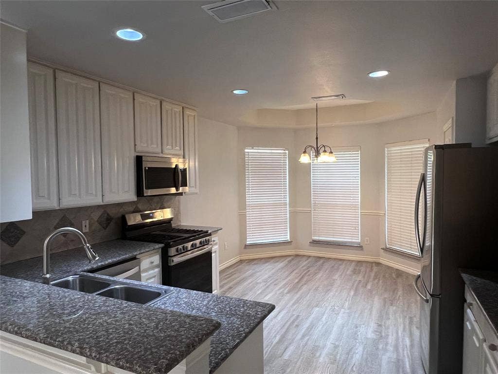 8113 Case Drive, Plano, TX 75025 8113 Case Drive, Plano, TX 75025