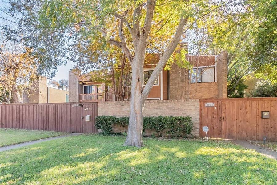 Property photo for 4930 Thunder Road, Dallas, TX