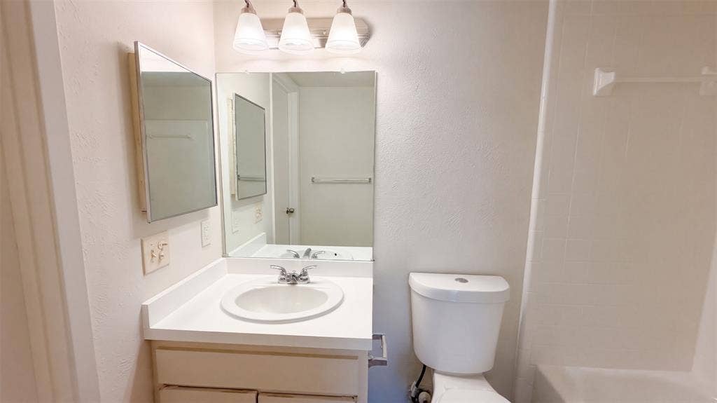 709 Baruna Circle, Garland, TX 75043 709 Baruna Circle, Garland, TX 75043
