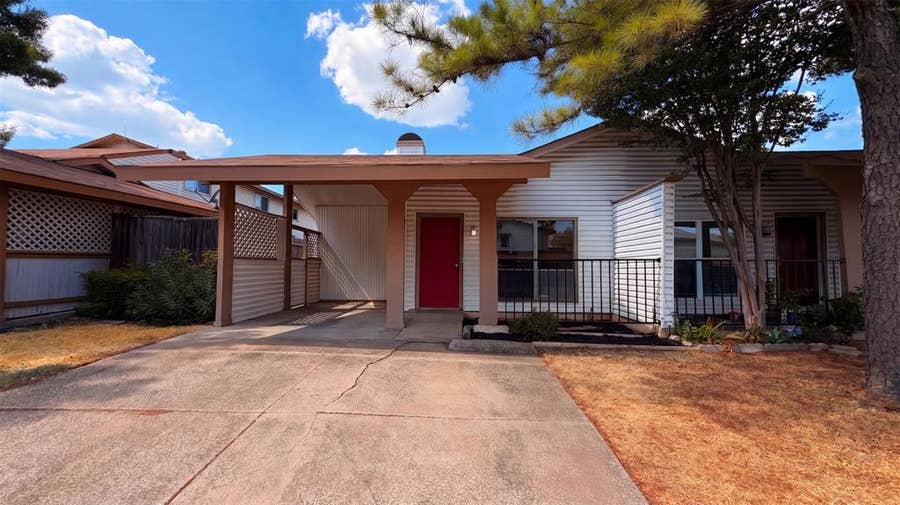 Property photo for 709 Baruna Circle, Garland, TX