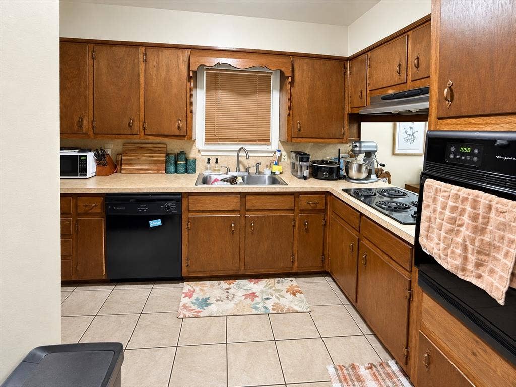 603 N Rita Street, Lacy Lakeview, TX 76705 603 N Rita Street, Lacy Lakeview, TX 76705