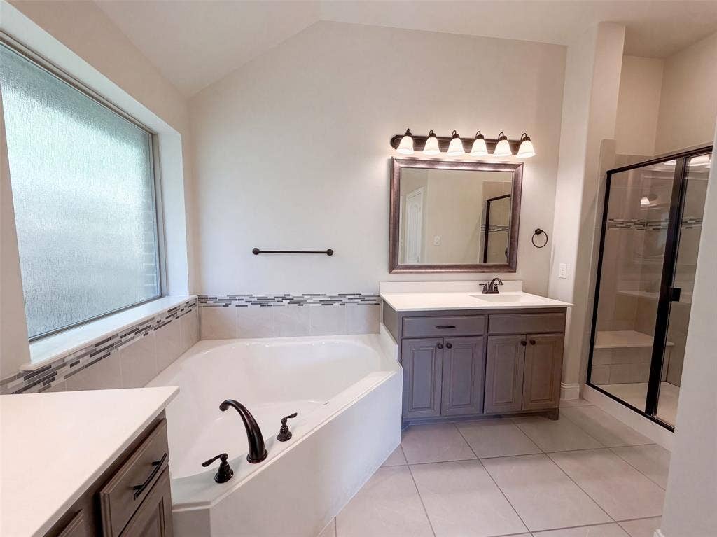 130 Red Pine Drive, Red Oak, TX 75154 130 Red Pine Drive, Red Oak, TX 75154