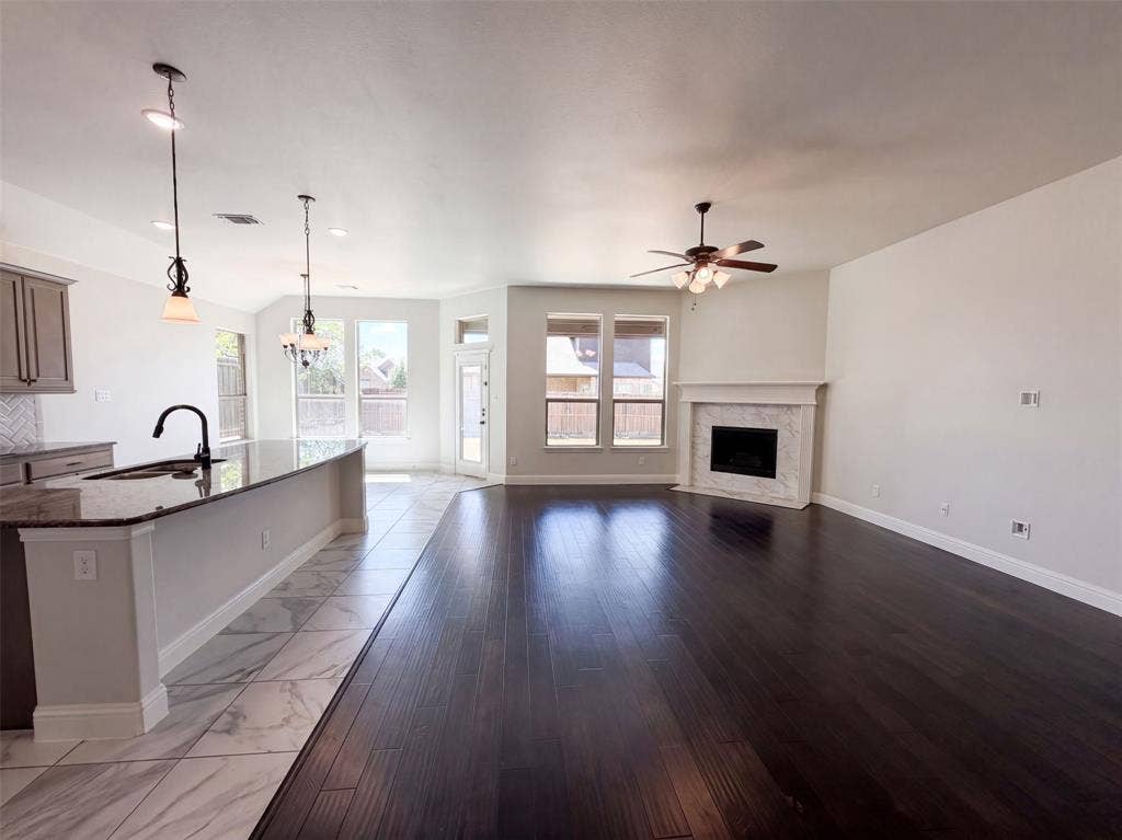 130 Red Pine Drive, Red Oak, TX 75154 130 Red Pine Drive, Red Oak, TX 75154