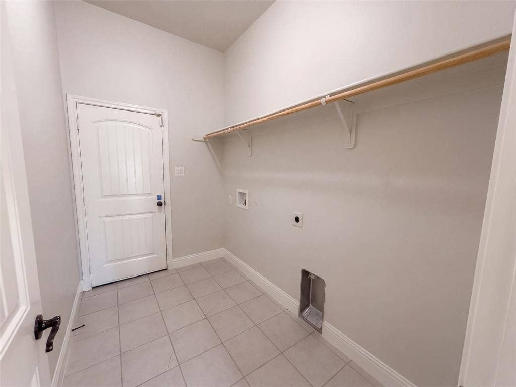 130 Red Pine Drive, Red Oak, TX 75154 130 Red Pine Drive, Red Oak, TX 75154