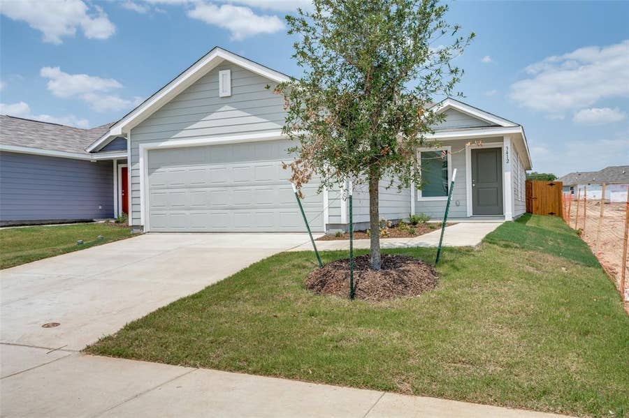 Property photo for 3412 Flicker Lane, McKinney, TX