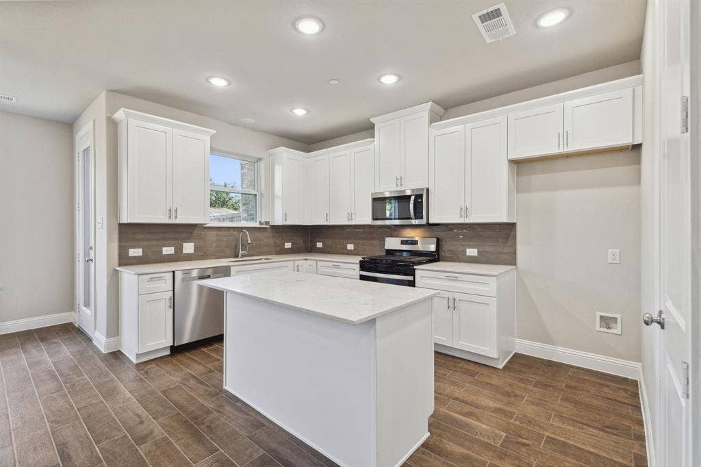908 Heart Reef Road, Plano, TX 75075 Representative Photo – Not Actual Home