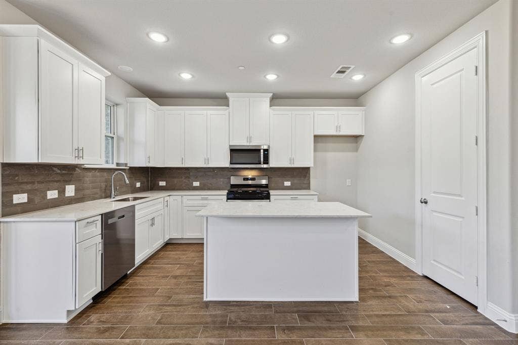 908 Heart Reef Road, Plano, TX 75075 Representative Photo – Not Actual Home
