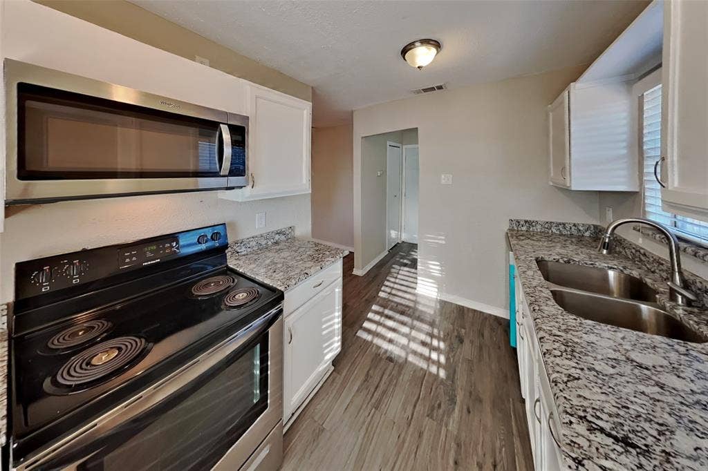 3905 Branch Hollow Drive, Plano, TX 75023 3905 Branch Hollow Drive, Plano, TX 75023