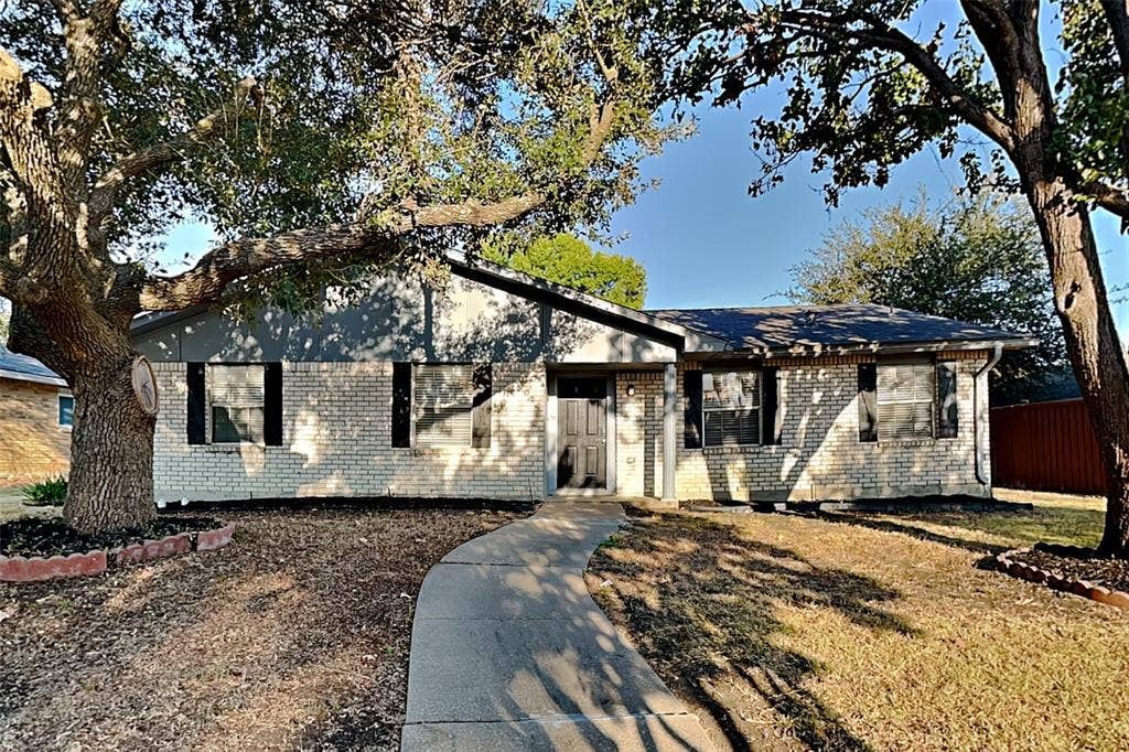 3905 Branch Hollow Drive, Plano, TX 75023 3905 Branch Hollow Drive, Plano, TX 75023