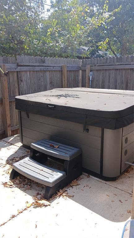 630 CEDARCREST Drive, Tool, TX 75143