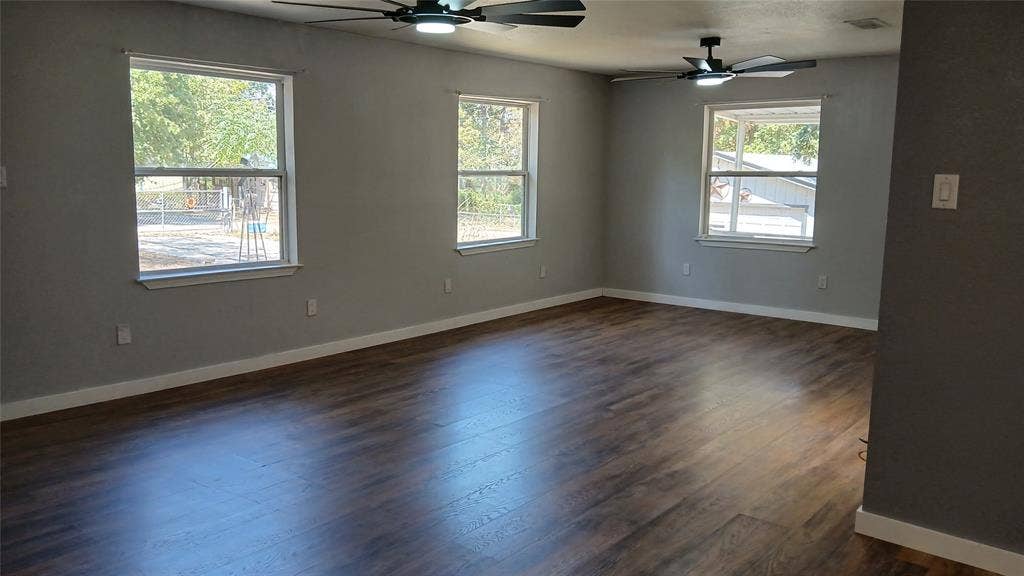 630 CEDARCREST Drive, Tool, TX 75143