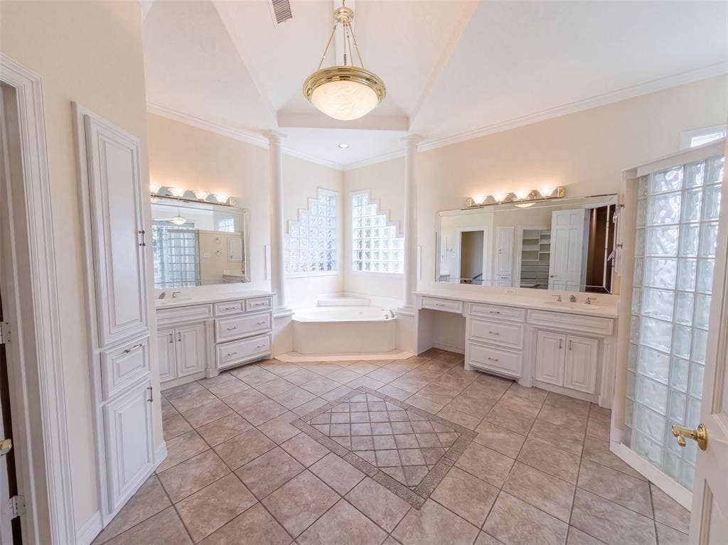 619 Edgewood Lane, Ovilla, TX 75154