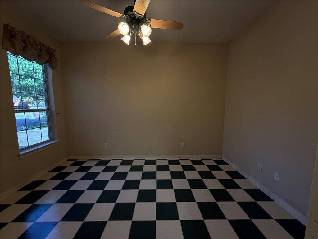 619 Edgewood Lane, Ovilla, TX 75154