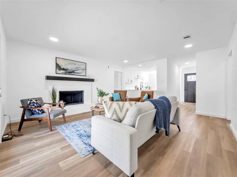 Property photo for 8 Atlanta Court, Mansfield, TX