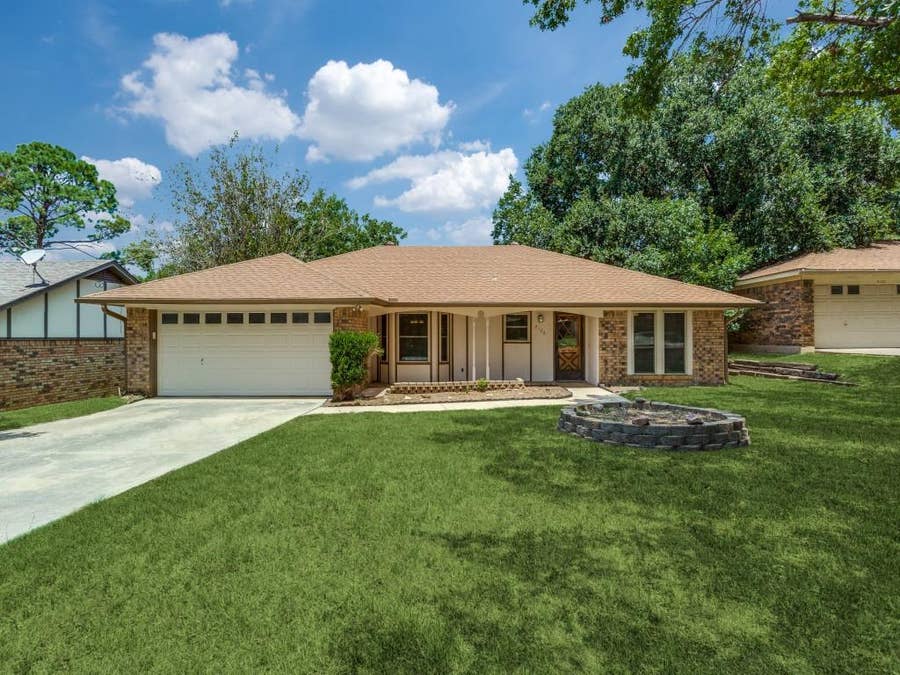 Property photo for 2126 Pecos Drive, Grapevine, TX