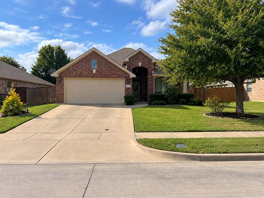 Property photo for 4700 Valleyview Drive, Mansfield, TX