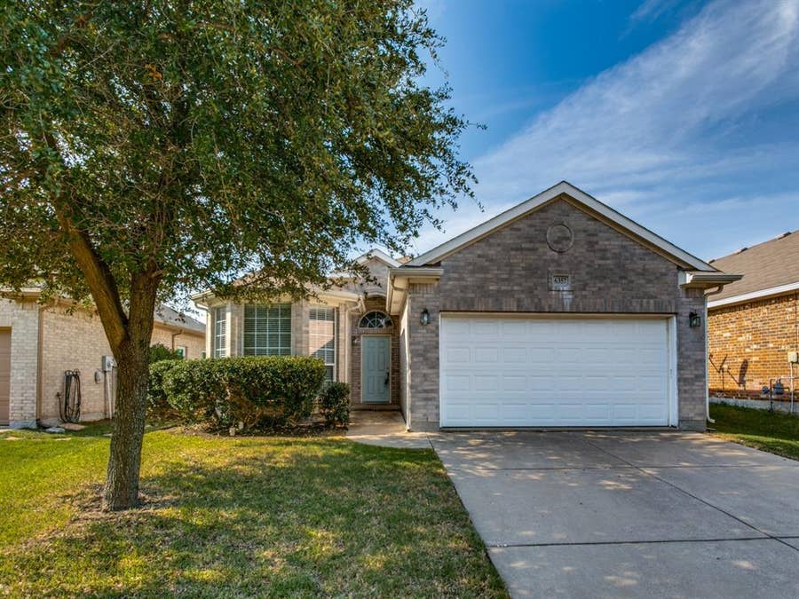 Property photo for 6357 Redeagle Creek Drive, Fort Worth, TX
