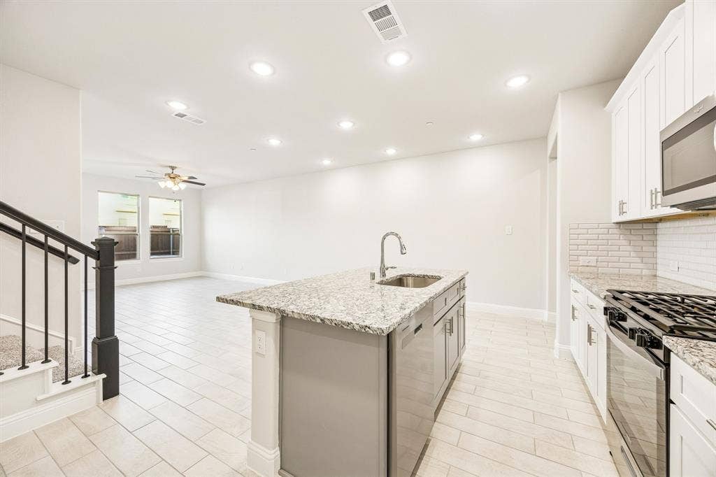 816 Heart Reef Road, Plano, TX 75075 Representative Photo – Not Actual Home