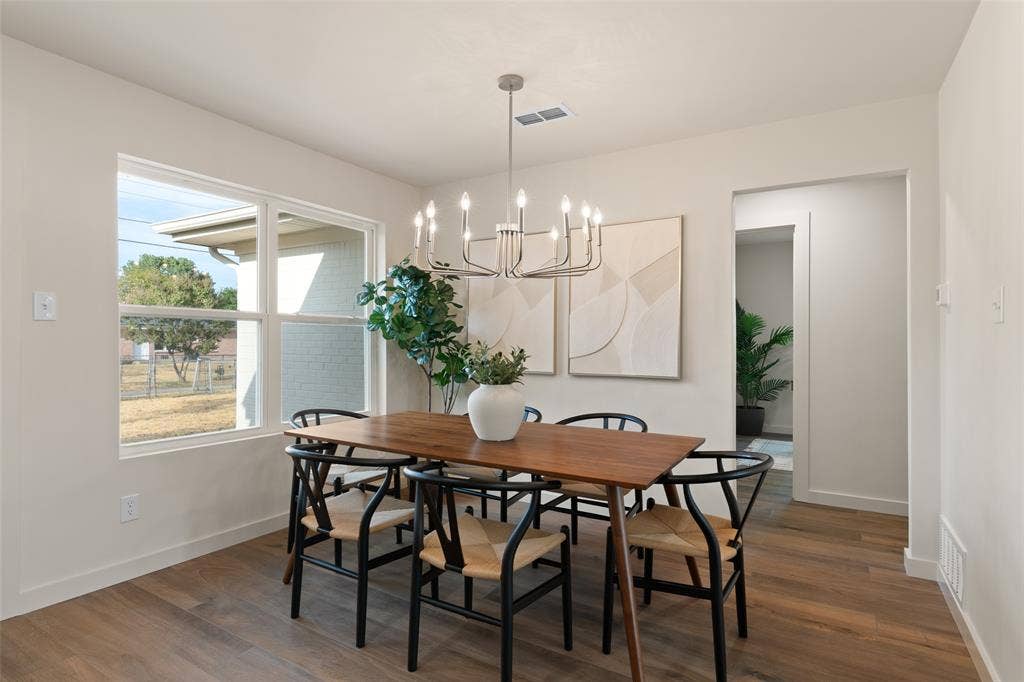 613 E Tyler Street, Richardson, TX 75081 613 E Tyler Street, Richardson, TX 75081
