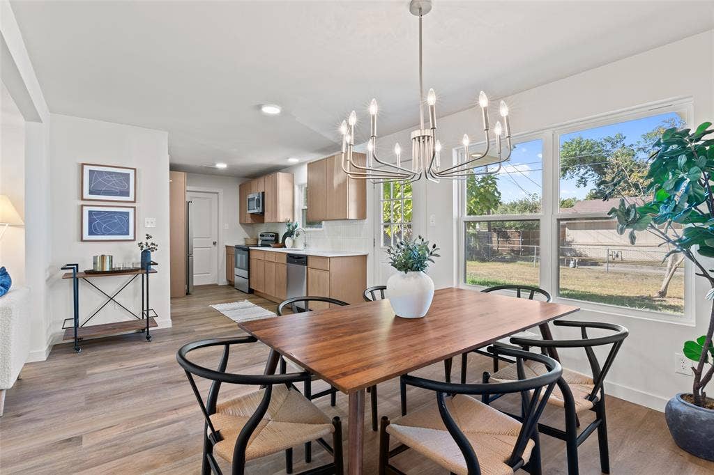 613 E Tyler Street, Richardson, TX 75081 613 E Tyler Street, Richardson, TX 75081