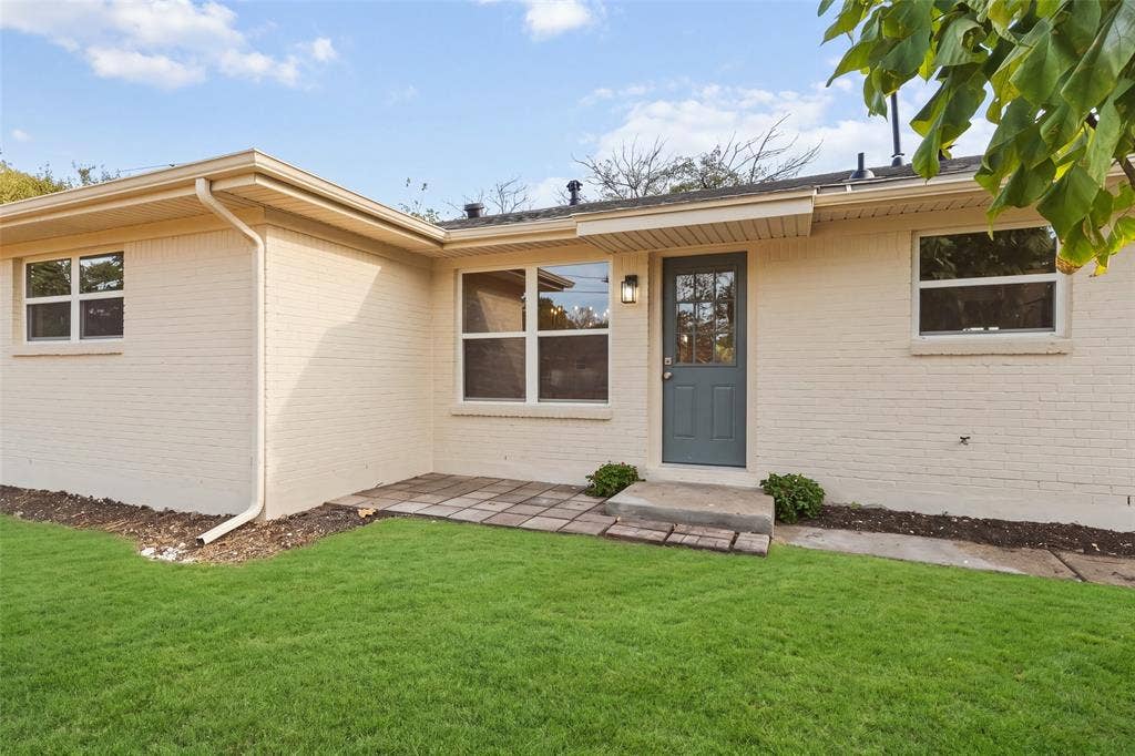 613 E Tyler Street, Richardson, TX 75081 613 E Tyler Street, Richardson, TX 75081