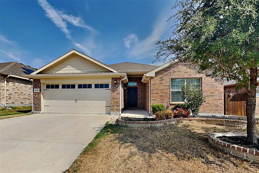 Property photo for 9316 Castorian Drive, Fort Worth, TX