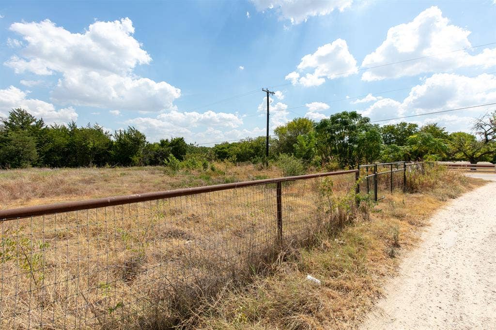 328 Simmons Way, Cedar Hill, TX 75104 328 Simmons Way, Cedar Hill, TX 75104
