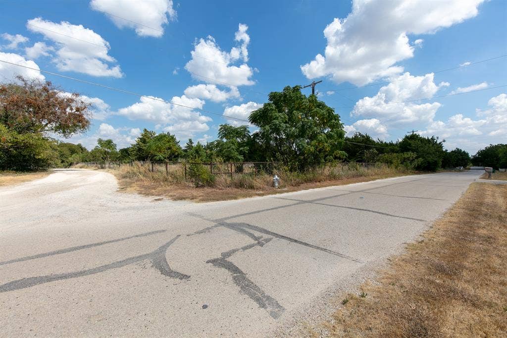 328 Simmons Way, Cedar Hill, TX 75104 328 Simmons Way, Cedar Hill, TX 75104