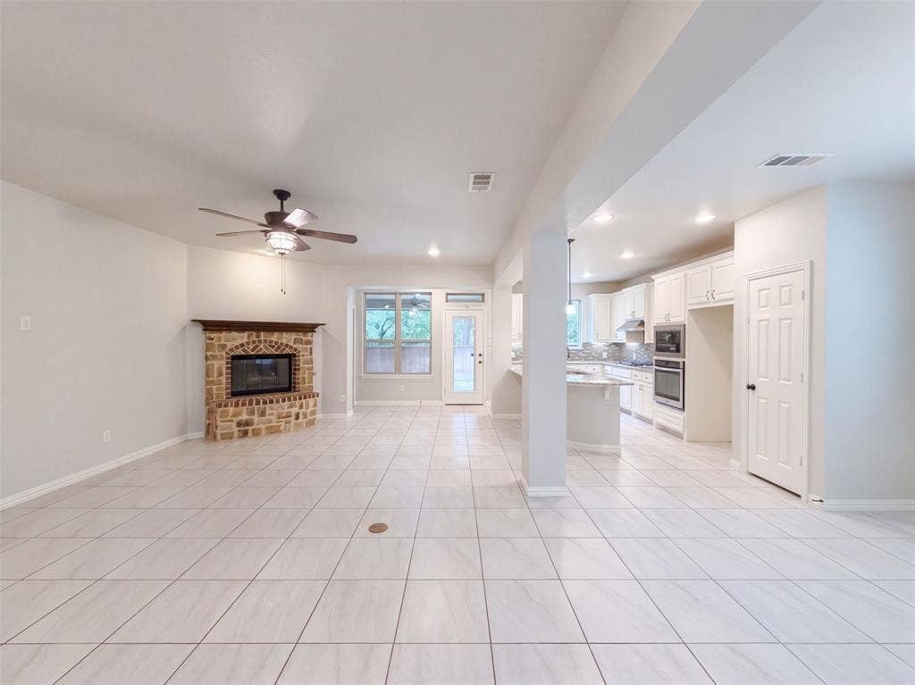 9332 Kaitlyn Court, Lantana, TX 76226 9332 Kaitlyn Court, Lantana, TX 76226